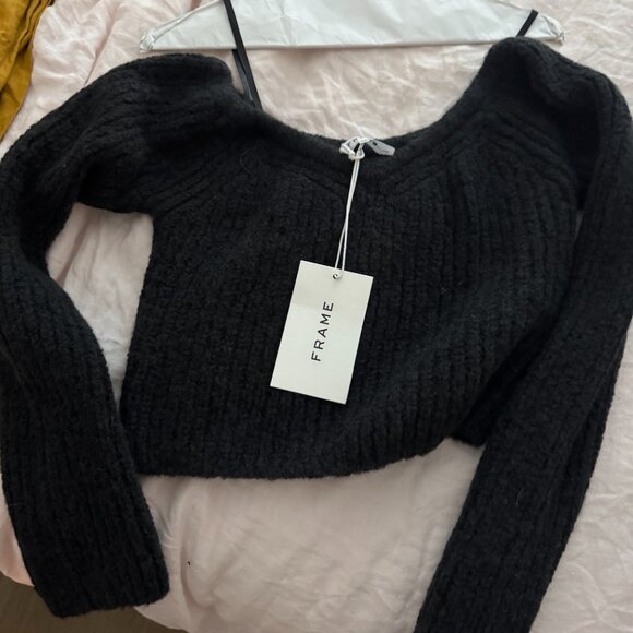 Brand new, tags on FRAME Cropped Off-The-Shoulder Sweater – Gray - Picture 2 of 2